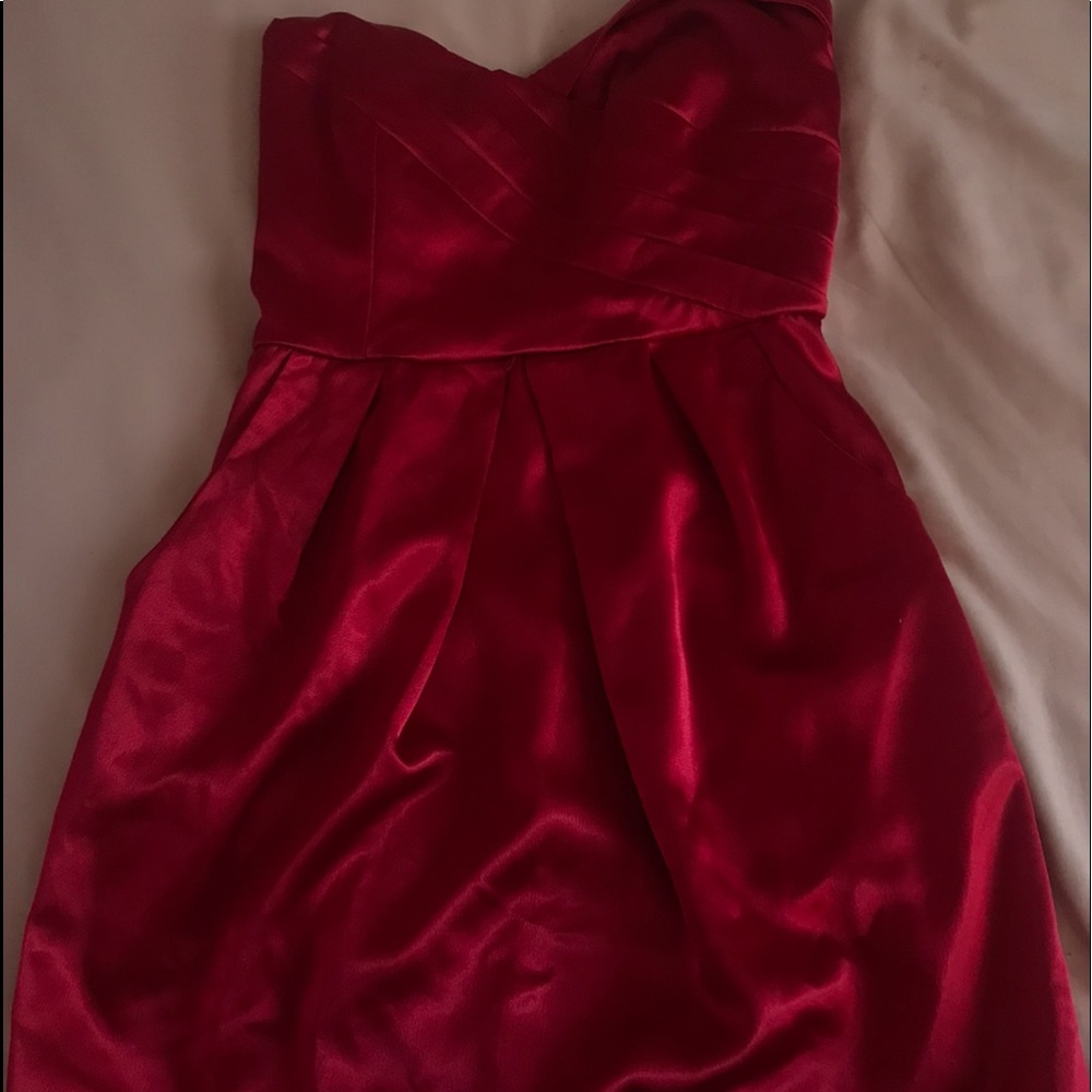 Red silk dress with pockets